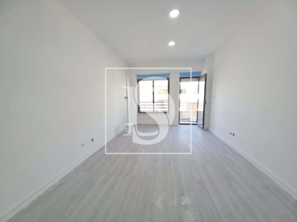 Apartamento T4 para Venda em Costa da Caparica Foto 5