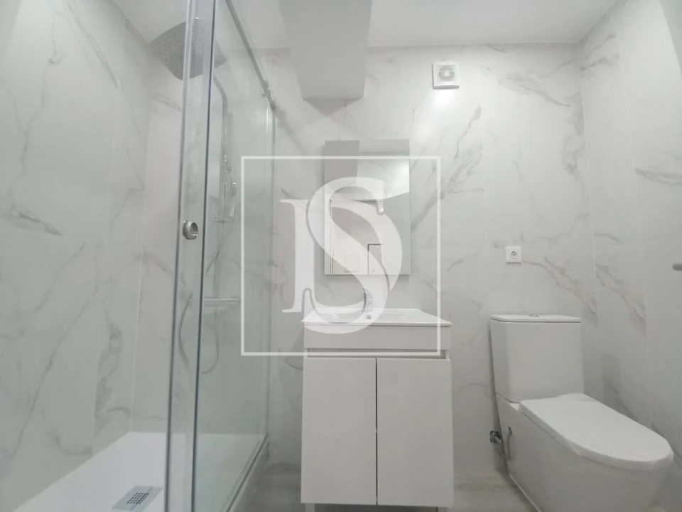 Apartamento T4 para Venda em Costa da Caparica Foto 13