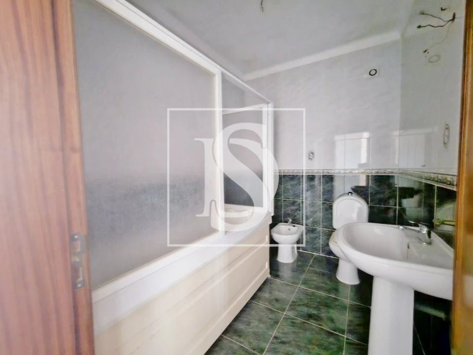 Apartamento T4 para Venda em Gaio-Rosário e Sarilhos Pequenos Foto 12