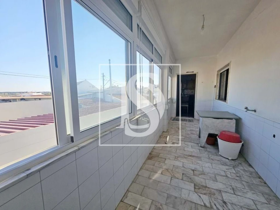 Apartamento T4 para Venda em Gaio-Rosário e Sarilhos Pequenos Foto 8