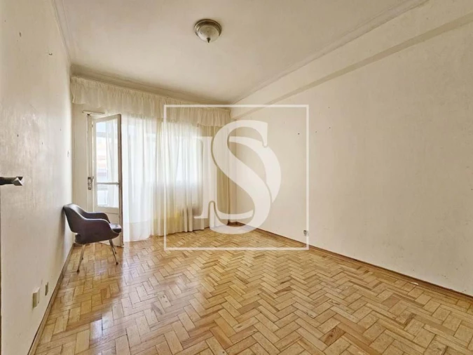 Apartamento T2 para Venda em Agualva e Mira-Sintra Foto 6