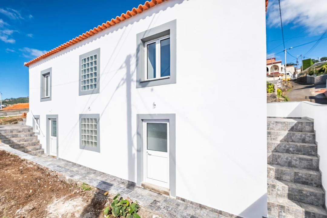 Moradia T2 para Venda em Calheta Foto 25