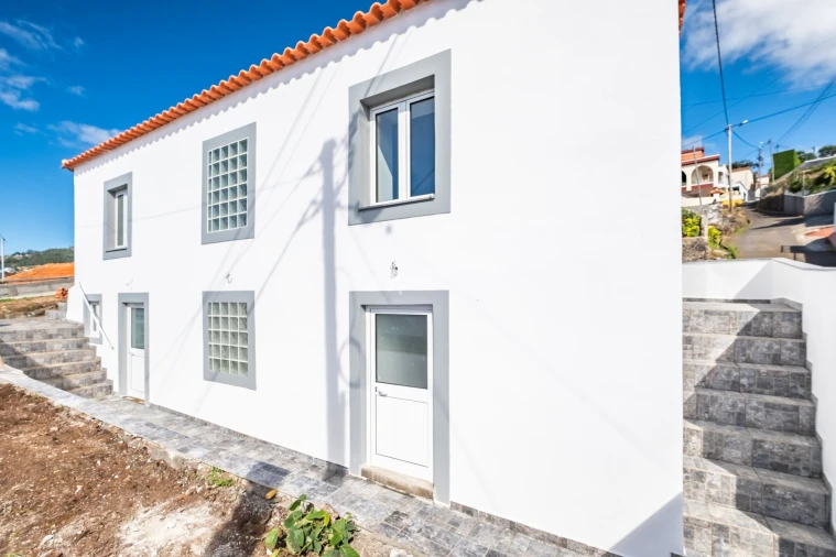 Moradia T2 para Venda em Calheta Foto 25