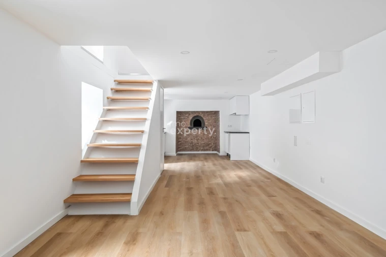 Moradia T2 para Venda em Calheta Foto 23