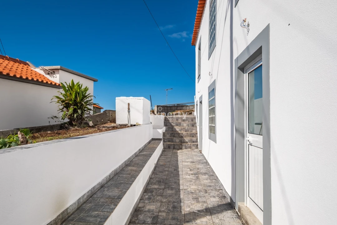 Moradia T2 para Venda em Calheta Foto 27