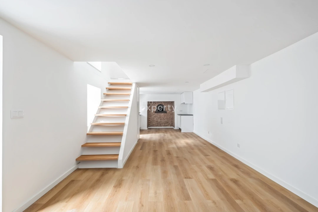 Moradia T2 para Venda em Calheta Foto 24