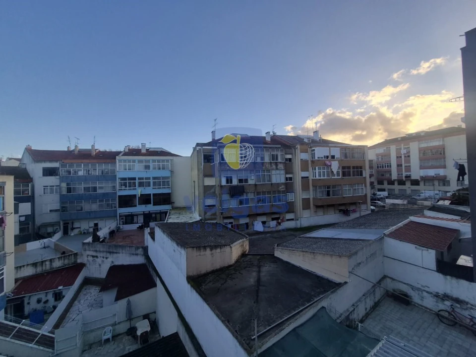 Apartamento T3 para Venda em Amora Foto 1