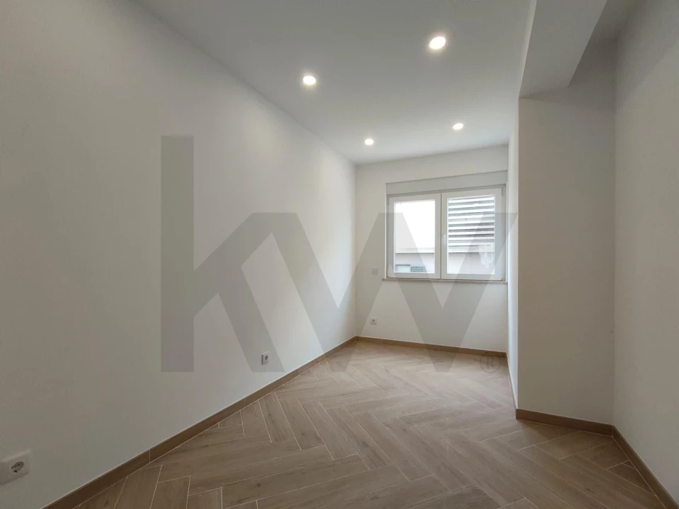 Apartamento T3 para Venda em Olhão Foto 26