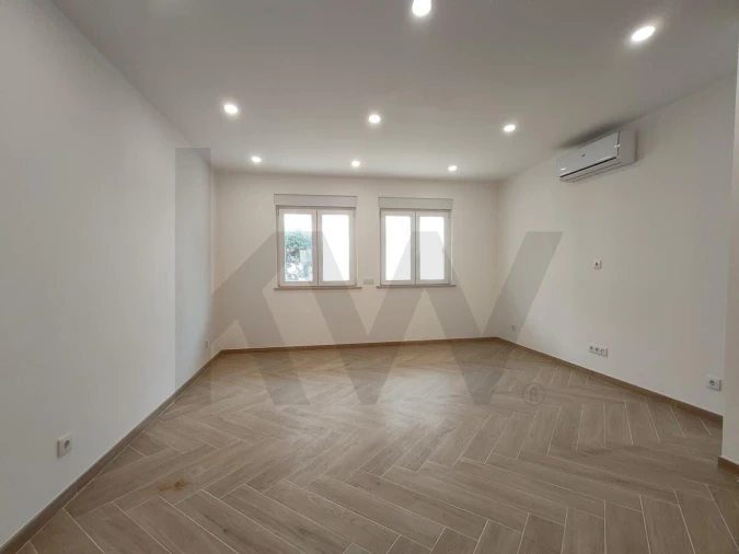 Apartamento T3 para Venda em Olhão Foto 4