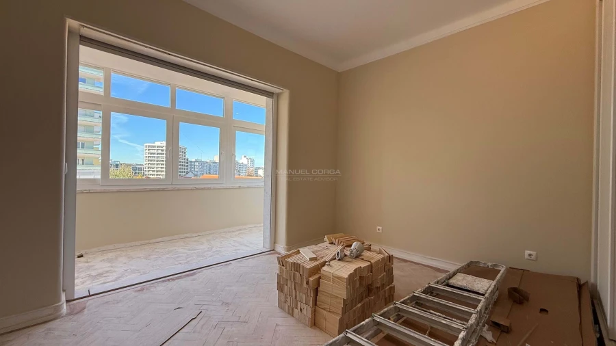 Apartamento T4 para Arrendamento em Alvalade Foto 6