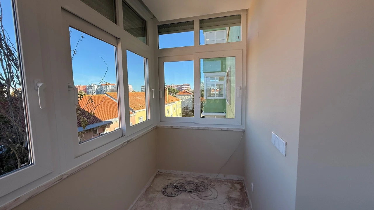 Apartamento T4 para Arrendamento em Alvalade Foto 3