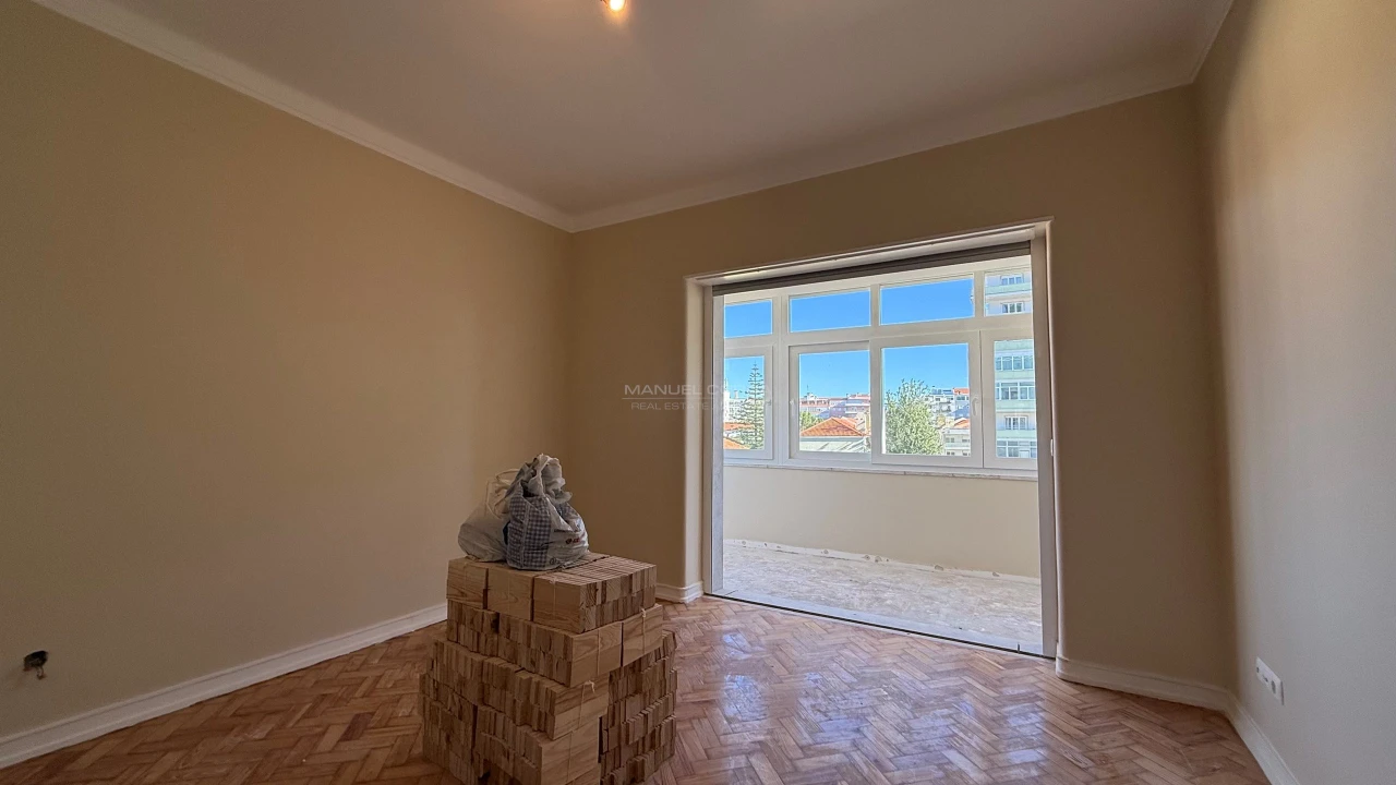 Apartamento T4 para Arrendamento em Alvalade Foto 10