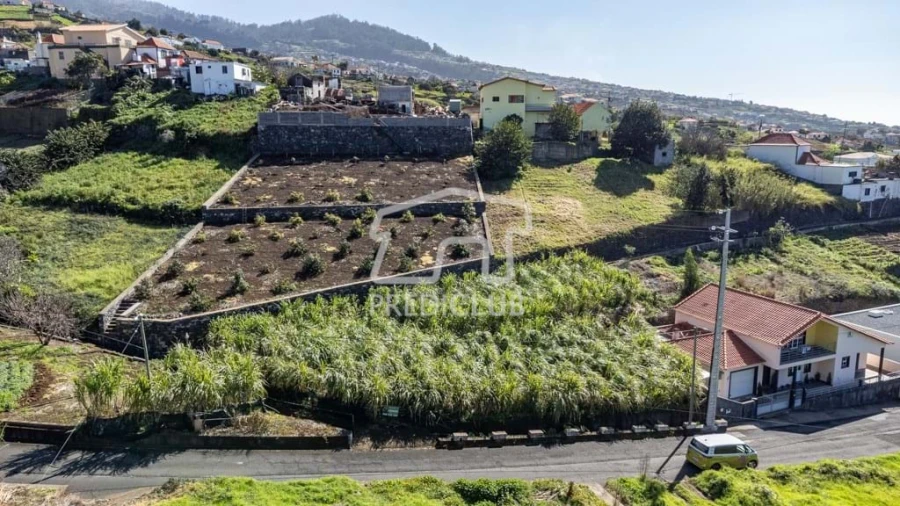 Terreno para Venda em Calheta