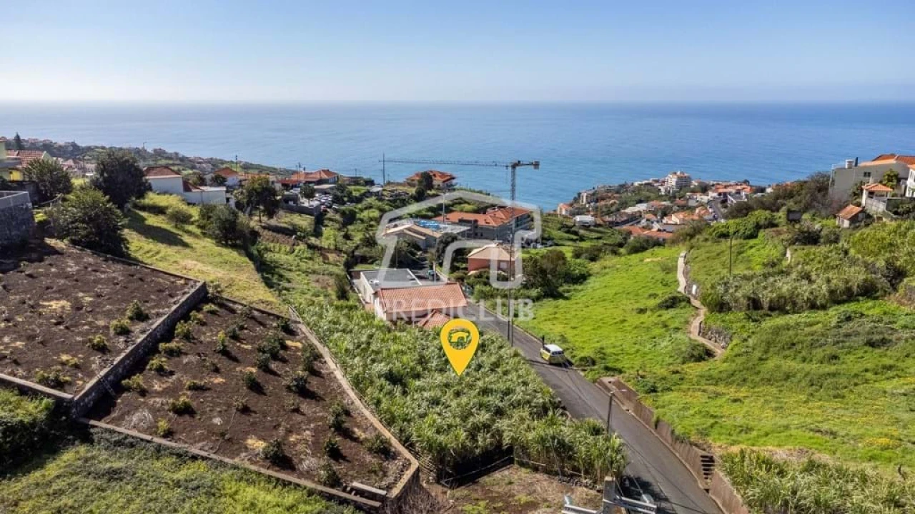 Terreno para Venda em Calheta Foto 8