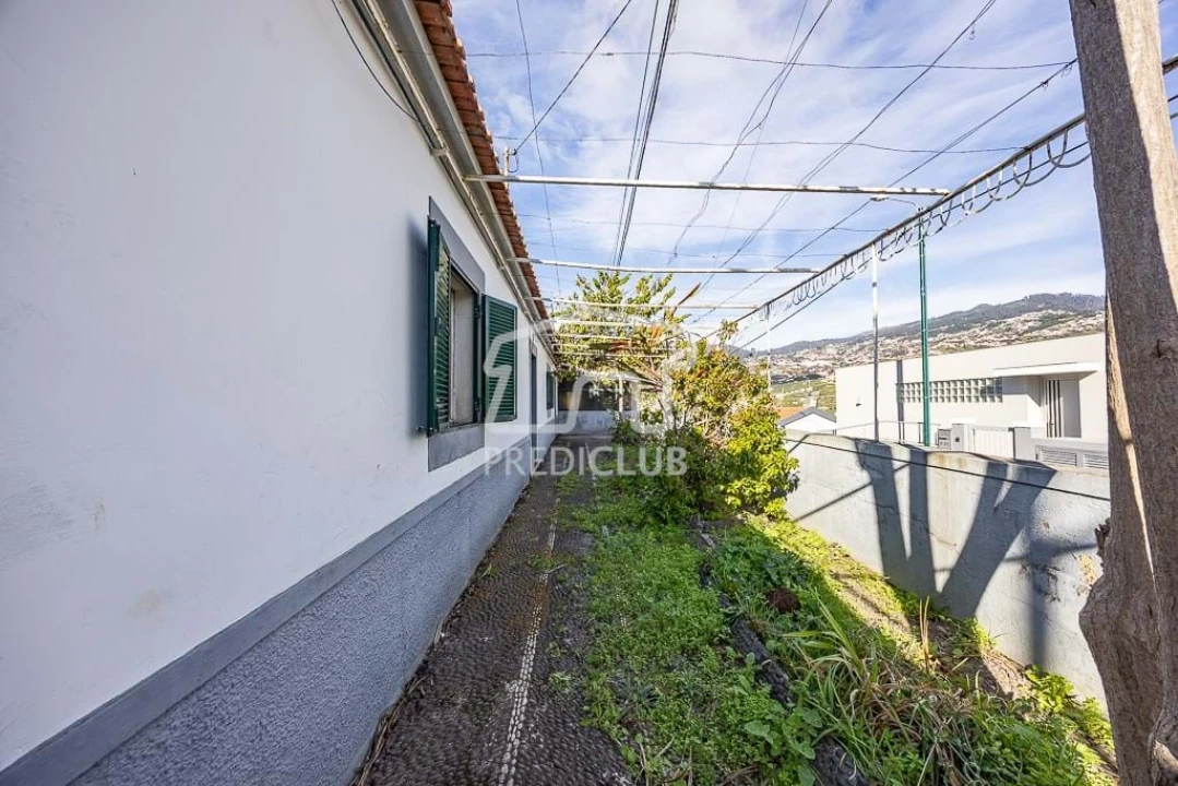 Moradia T3 para Venda em São Martinho Foto 10