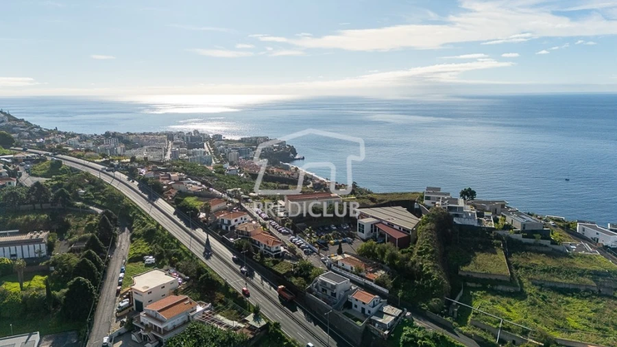 Moradia T3 para Venda em São Martinho Foto 8