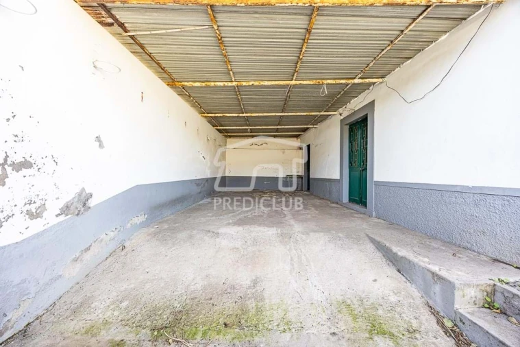 Moradia T3 para Venda em São Martinho Foto 9