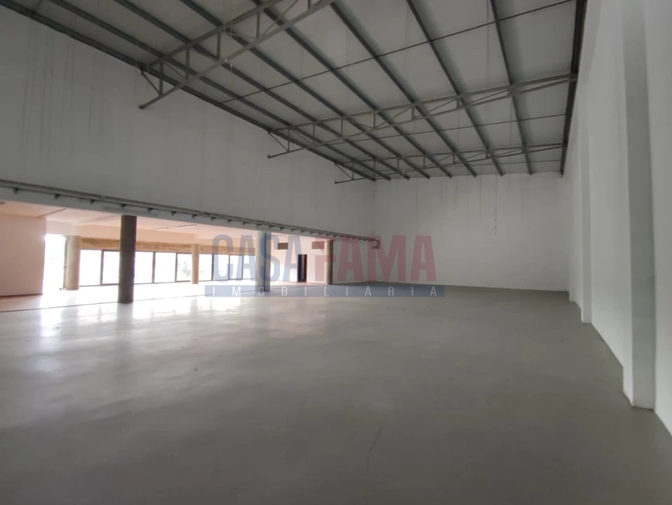 Armazém para Venda em Santo Tirso, Couto (Santa Cristina e São Miguel) e Burgães Foto 7