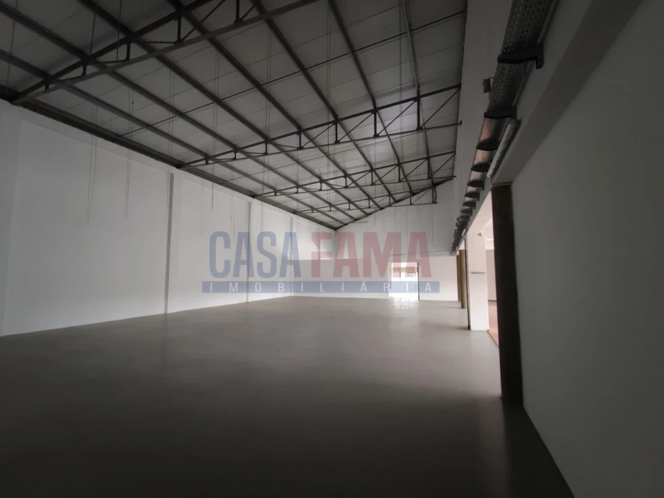 Armazém para Venda em Santo Tirso, Couto (Santa Cristina e São Miguel) e Burgães Foto 15