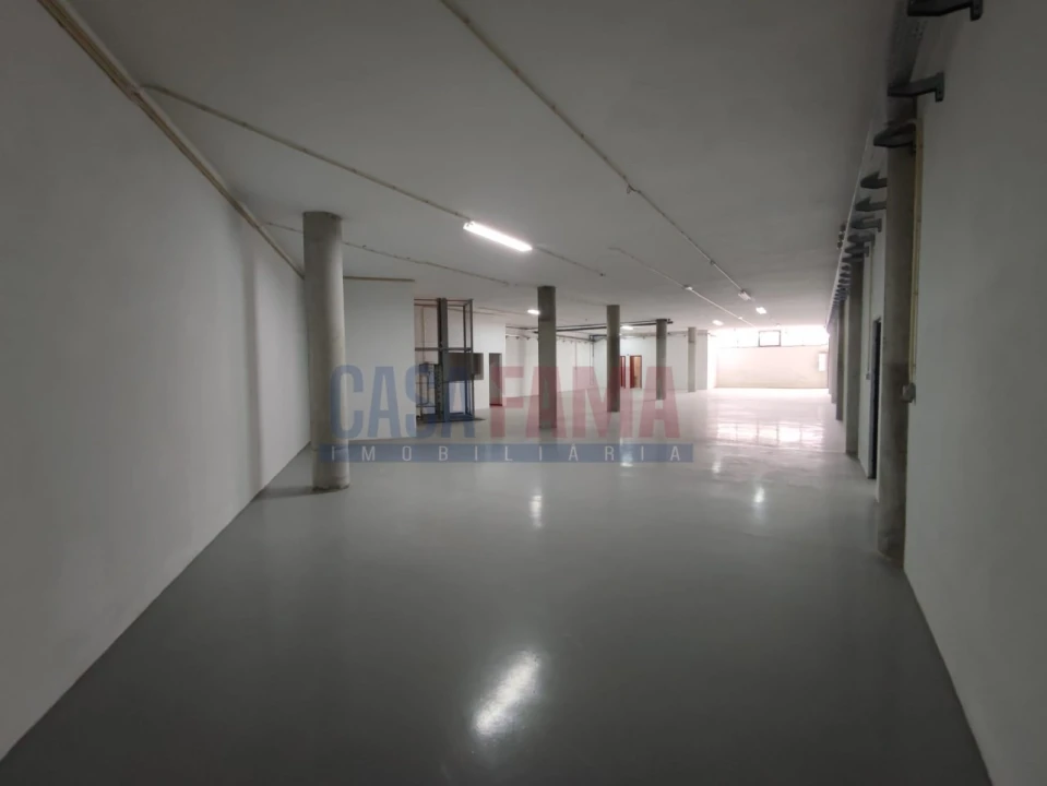 Armazém para Venda em Santo Tirso, Couto (Santa Cristina e São Miguel) e Burgães Foto 41