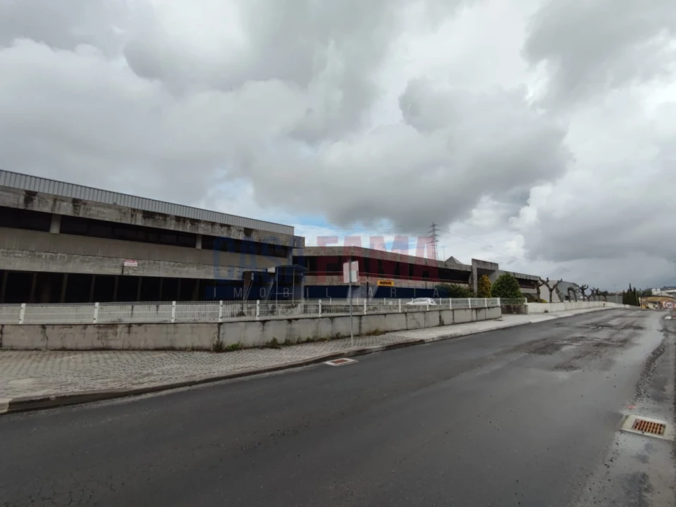 Armazém para Venda em Santo Tirso, Couto (Santa Cristina e São Miguel) e Burgães Foto 65