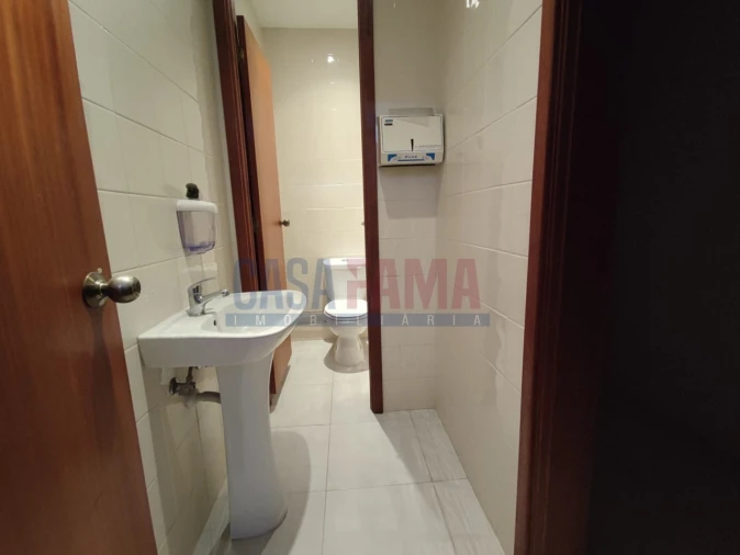 Armazém para Venda em Santo Tirso, Couto (Santa Cristina e São Miguel) e Burgães Foto 44