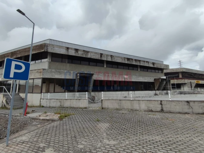 Armazém para Venda em Santo Tirso, Couto (Santa Cristina e São Miguel) e Burgães Foto 46