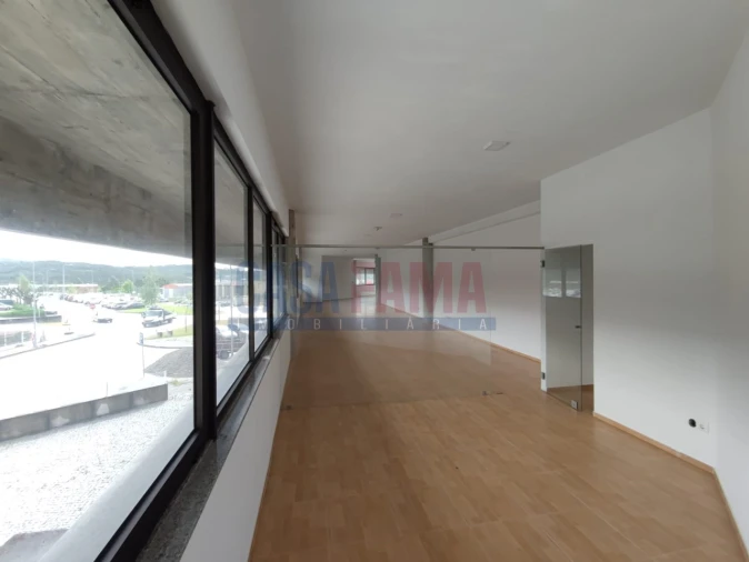 Armazém para Venda em Santo Tirso, Couto (Santa Cristina e São Miguel) e Burgães Foto 64