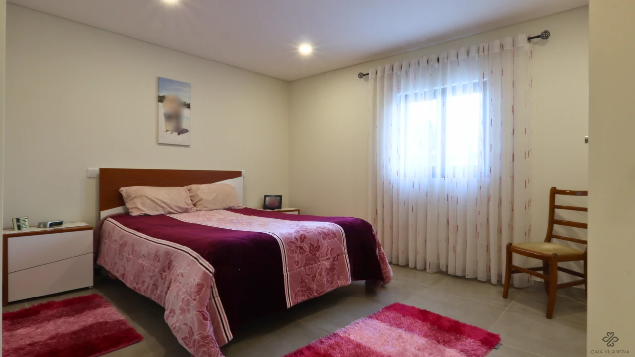 Moradia T4 para Venda em Santa Marinha e São Pedro da Afurada Foto 39