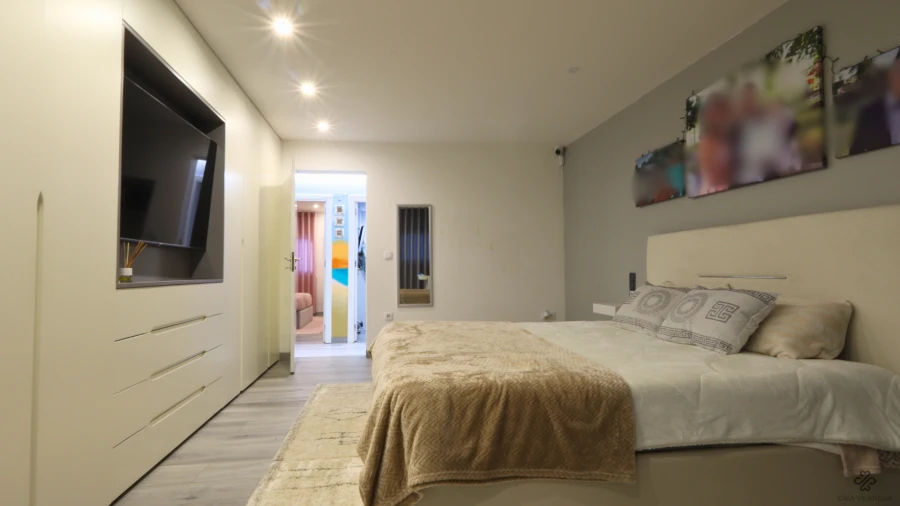 Moradia T4 para Venda em Santa Marinha e São Pedro da Afurada Foto 21