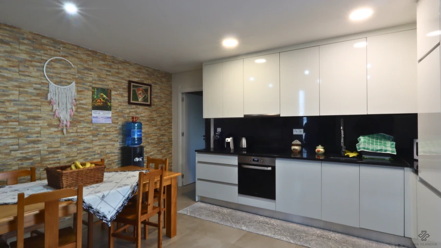 Moradia T4 para Venda em Santa Marinha e São Pedro da Afurada Foto 34