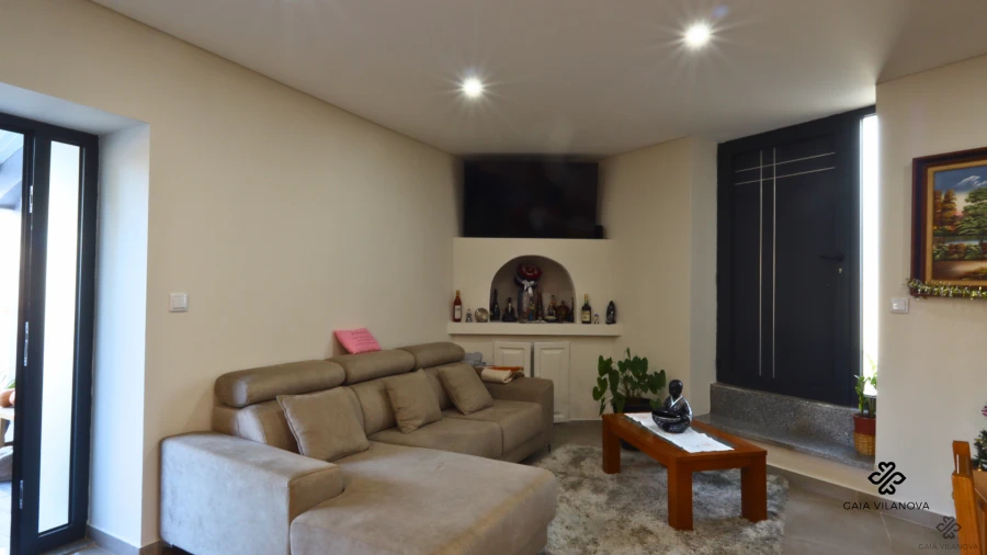 Moradia T4 para Venda em Santa Marinha e São Pedro da Afurada Foto 35