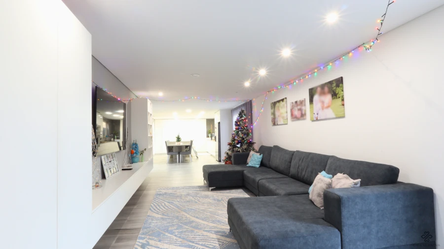 Moradia T4 para Venda em Santa Marinha e São Pedro da Afurada Foto 3