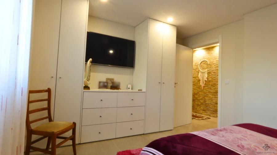 Moradia T4 para Venda em Santa Marinha e São Pedro da Afurada Foto 41