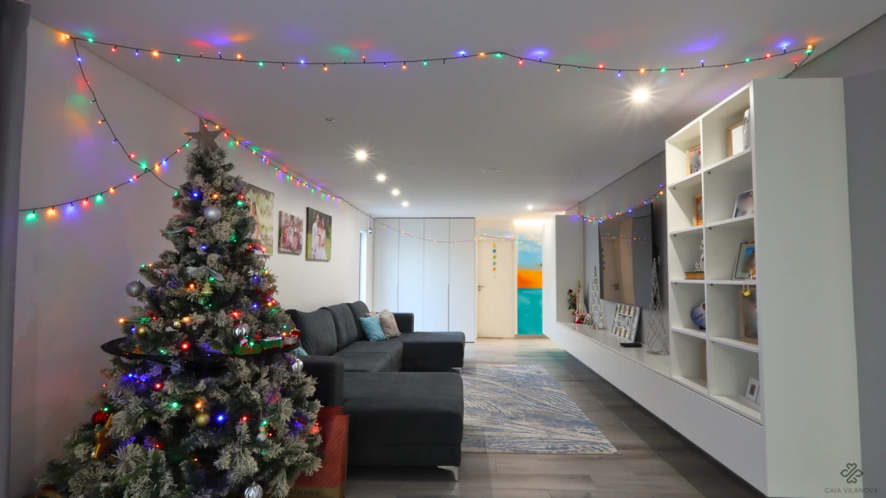 Moradia T4 para Venda em Santa Marinha e São Pedro da Afurada Foto 4