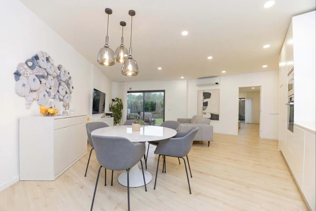 Apartamento T3 para Venda em Ferreiras Foto 3