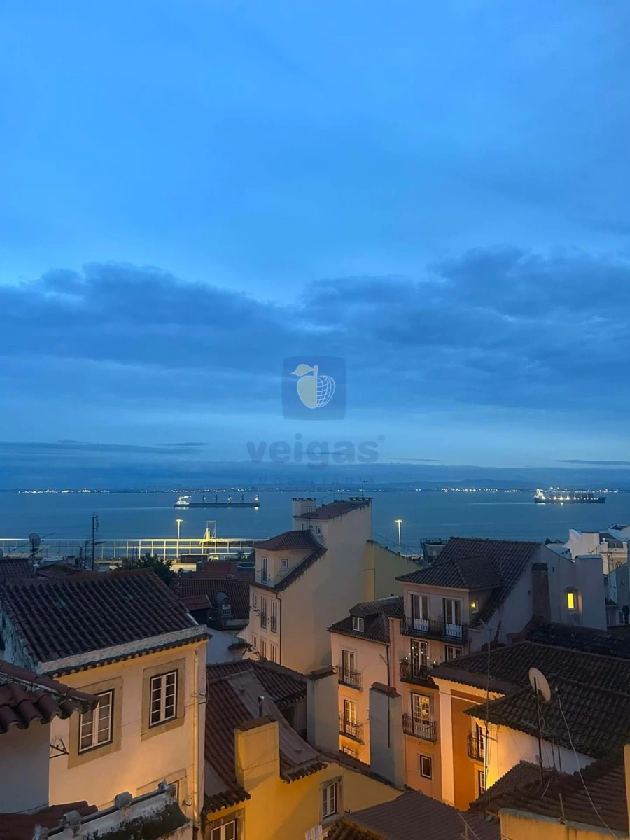 Apartamento T2 para Venda em Santa Maria Maior Foto 29