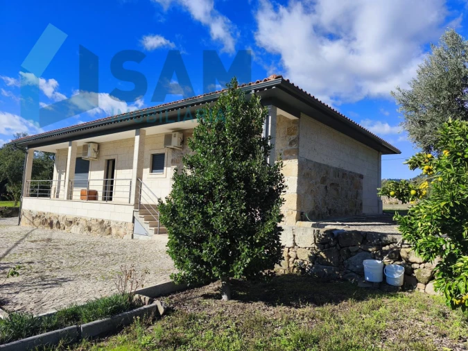 Quinta T1 para Venda em Juncais, Vila Ruiva e Vila Soeiro do Chão Foto 2
