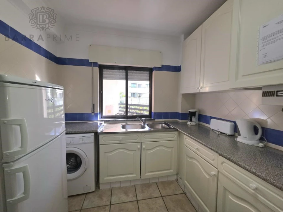 Apartamento T2 para Venda em Quarteira Foto 5