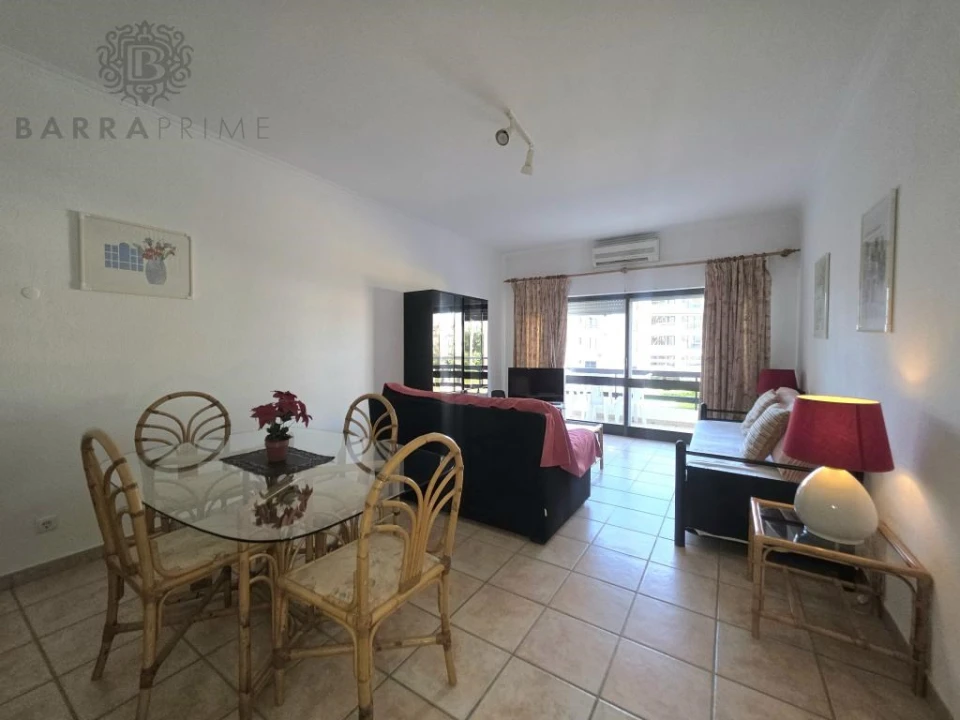 Apartamento T2 para Venda em Quarteira Foto 10