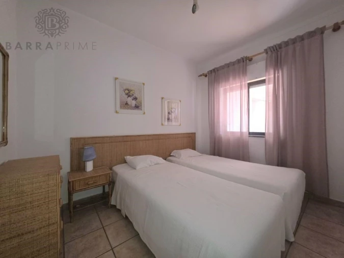 Apartamento T2 para Venda em Quarteira Foto 3