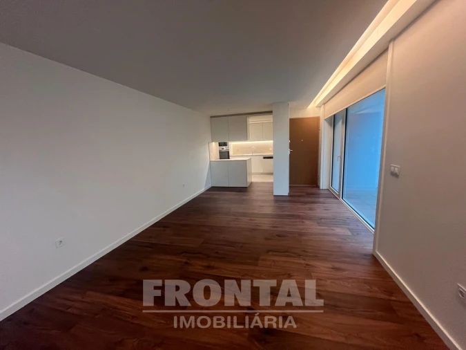 Apartamento T1 para Venda em Cedofeita, Santo Ildefonso, Sé, Miragaia, São Nicolau e Vitória Foto 2