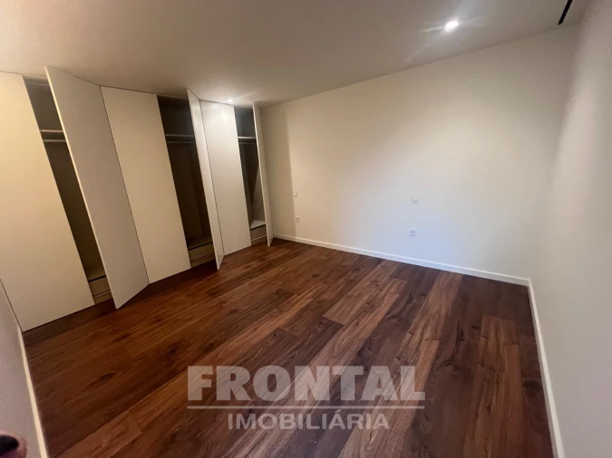 Apartamento T1 para Venda em Cedofeita, Santo Ildefonso, Sé, Miragaia, São Nicolau e Vitória Foto 18