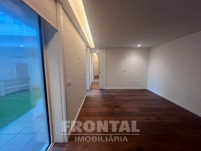 Apartamento T1 para Venda em Cedofeita, Santo Ildefonso, Sé, Miragaia, São Nicolau e Vitória Foto 9