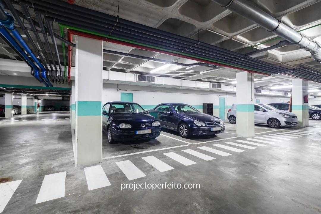 Apartamento T4 para Venda em Matosinhos e Leça da Palmeira Foto 27