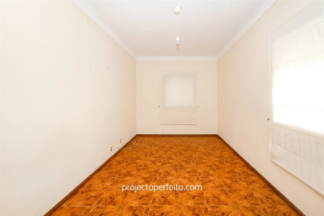 Moradia T10 para Venda em Silvalde Foto 16