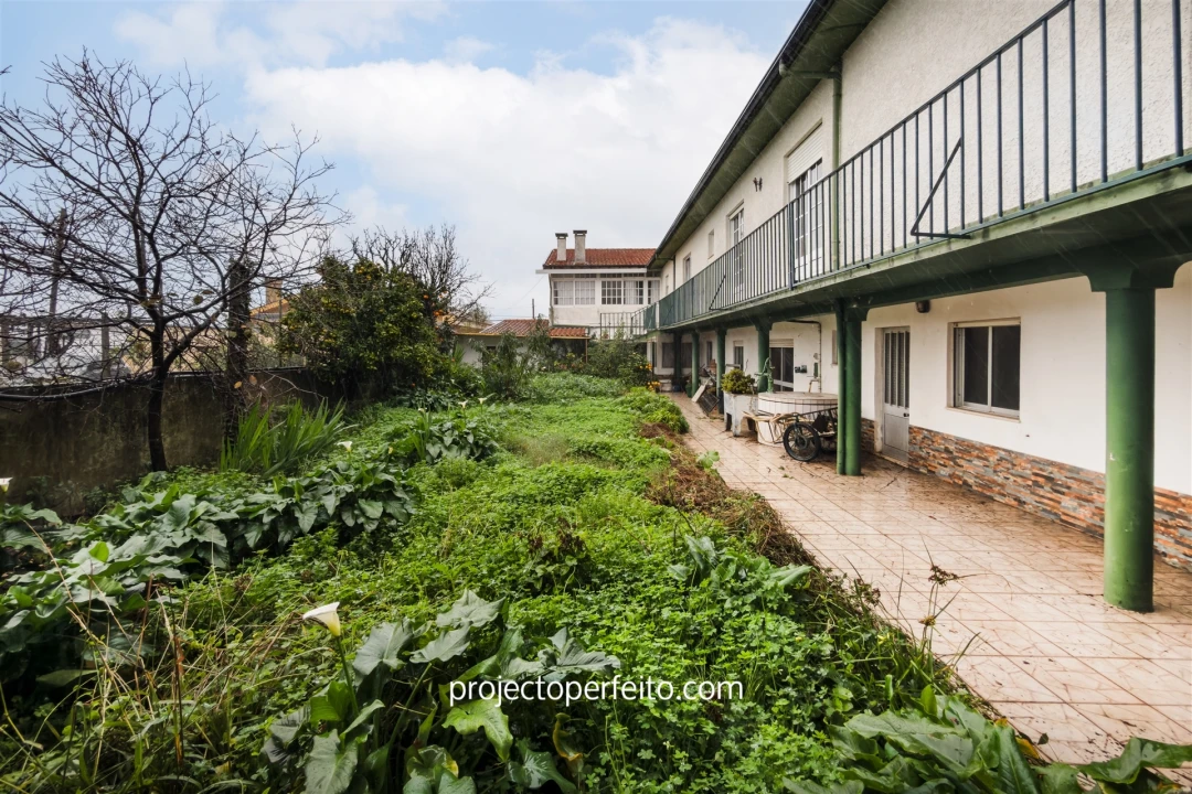 Moradia T10 para Venda em Silvalde Foto 2