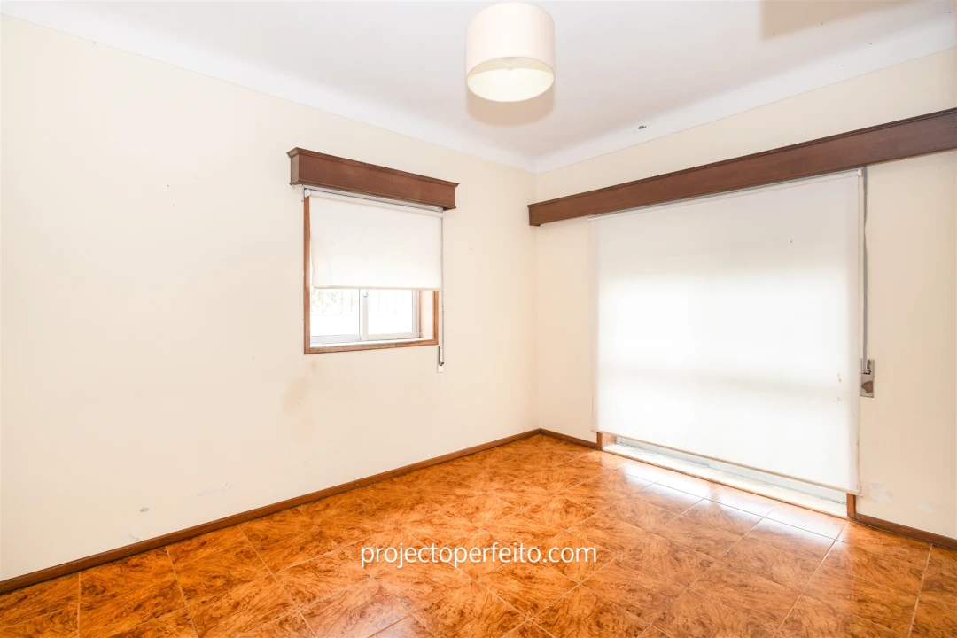 Moradia T10 para Venda em Silvalde Foto 15