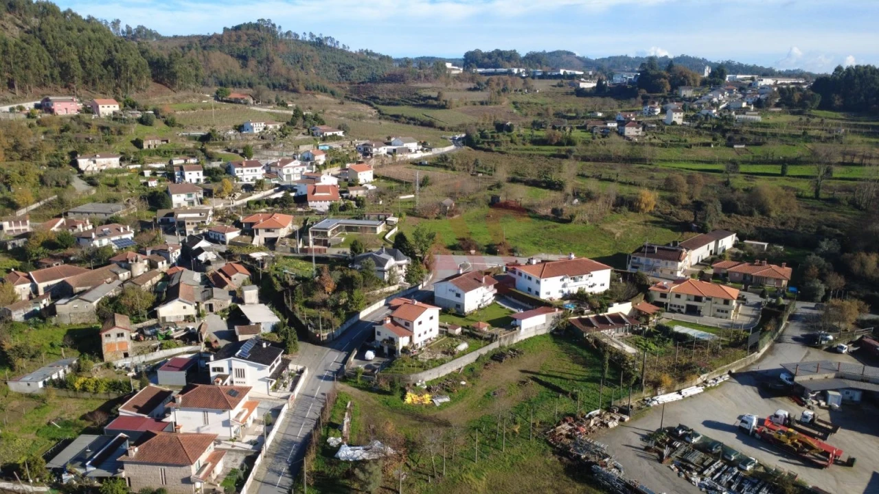 Moradia T3 para Venda em Sendim Foto 30