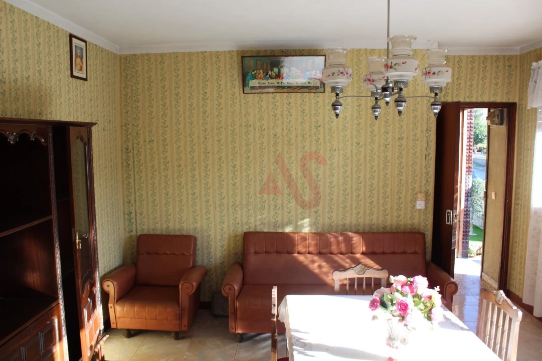 Moradia T3 para Venda em Sendim Foto 11